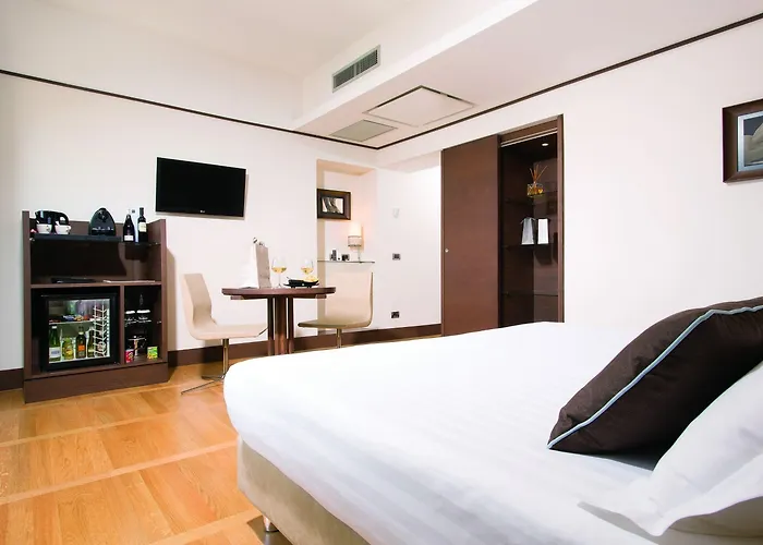 The Independent Hotel 4*