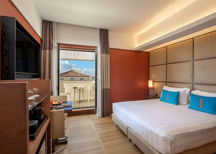 Hotel The Independent 4*